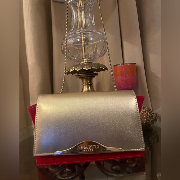 Nina Ricci Paris please check all picture of condition - Picture 6 of 17